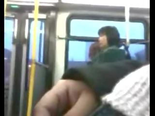 Chap Masturbates On Public Bus Private mov