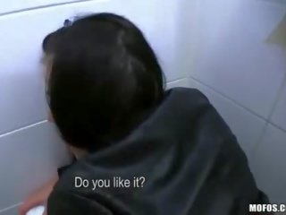 Čeština mladý žena kristyna bušil pro peníze