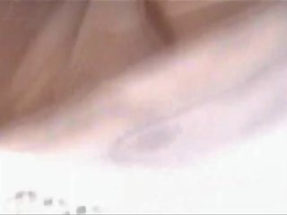 Svůdný dospívající dostane suprized na upskirt vid