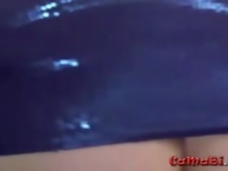 Голландка sexually aroused молодий delores з невеликої цицьки