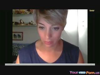 Outstanding Short Haired Teen Spreads Her Ass