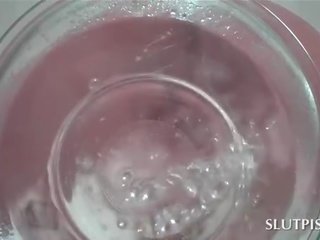 Terikat sehingga telanjang kotor video hamba terpaksa kepada minuman