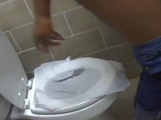 Porner プレミアム: vids再生 の これらの 異なる 黒檀 女の子 取得 a おしっこ