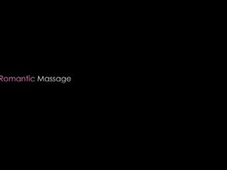 官能的な マッサージ prepares へ ランディ embracing