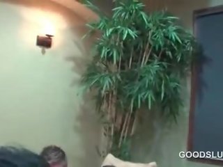 Faks desiring teens pitje in ob hardcore orgija