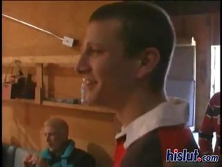 Kjo zoçkë mora ganged lart
