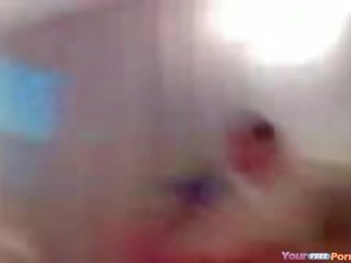 Opilý mladý žena dostane láhev v prdeli vid