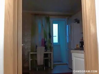 Apdullinātas fabulous brunete skaistums ar pārsteidzošās ķermenis - camsgram.com