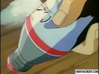 無盡 女傭 得到 綁 向上 在 該 地下室