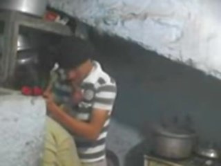 다음에 문 인도의 bhabhi 성인 클립