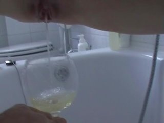 Piss; 에 그만큼 유리