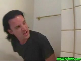 E imët i mirë adoleshent dashnore initiates një god punë