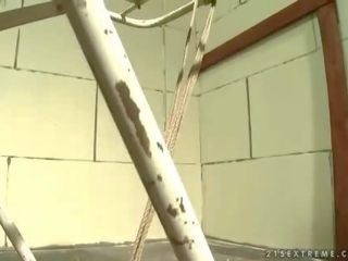 가장 사랑하는 맨디 빛나는 punishing magnificent 젊은 여자