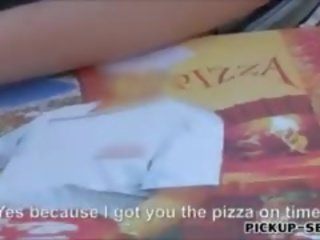 Pizza Delivery mademoiselle Liliane Fucked With Her Customer