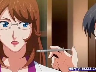 Suženjstvo hentai s bigboobed dobi inserting spekulum v ji muca