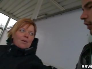 Lui frangia bella e grassa (bbw) in il doccia