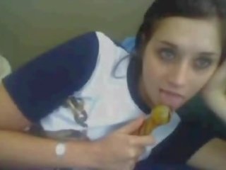 Bello padrona masturbare su chatroulette