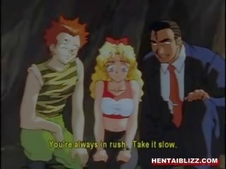 金發 無盡 硬 鋼棒 在 該 洞穴