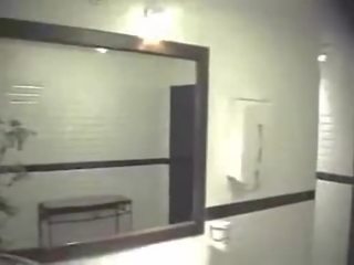 Недосвідчена пара в бар