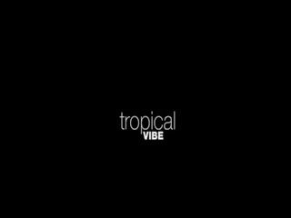 Slovak tropical wibe and pussy fingering