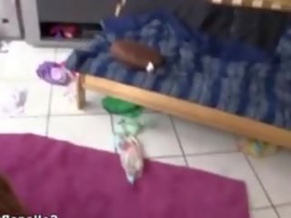 Terrific baby sitter canzonatura in rosa biancheria intima su colleg