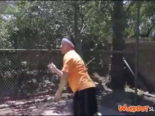 Duke luajtur me koqe - keisha gri - therealworkout