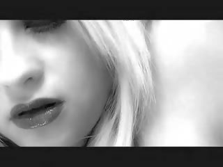 Initiate 나를 꿈. an 매혹적인 symfonie....by 꿀벌.