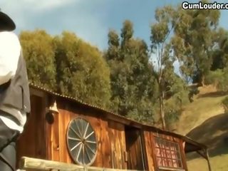 Rikki six nunggang a big kontol in this xxx western guyonan