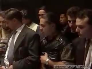Roccos Iň beti gang bangs