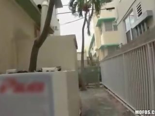 Curvy lady gets dar göt pounded