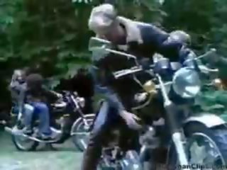 Німецька bikerchicks провокаційний вінтажний німецька ggg spritzen слиз дівчинки