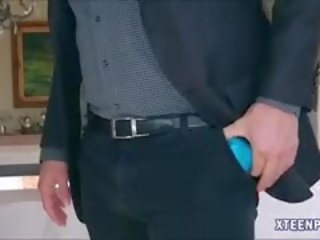 꼬인 비탄 사브리나 은행 본질 사정 shortly thereafter 두근 두근