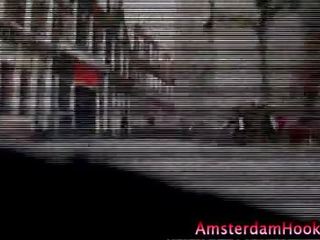 欧元 stockinged 妓女 吸 离 老 游客