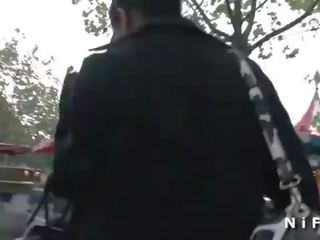 Млад френски улица момиче първи време анално прецака в суингър клуб