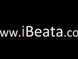 Beatas 精彩 俄 生活 和 性别鉴定