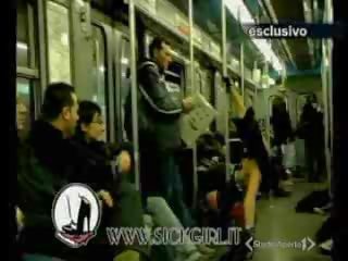 Kucak dans içinde the uyuyan