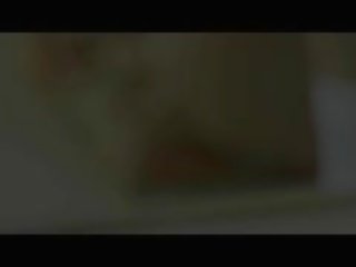 Girly 手淫 為 一 鏡子