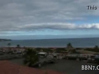 Khiêu dâm vui tươi gà con
