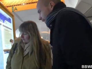 Той бретон тя дебели путка от зад