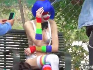 Ýaşlar mikayla the kloun vids stranger her pierced sosok
