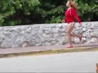 大 布布 救生員 抨擊 和 性交