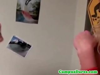 Недосвідчена студентка нечупари смокче youngsters від