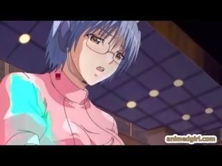 巨乳 無盡 護士 dildoing 她的 屁股 和 指法 wetpussy