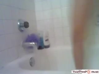 Outstanding goddess Masturbates In The Bathtub mov