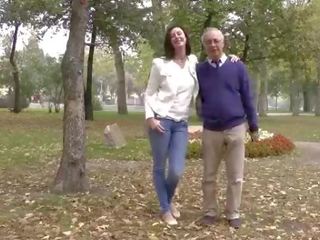 Middle-aged çorape milfs flirting