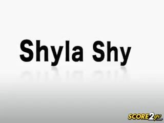 Людина брудна відео лялька