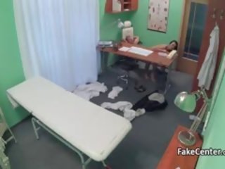 巨乳 摩洛伊斯兰解放阵线 乱搞 dr. 在 办公室