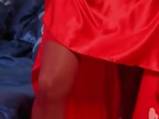 Do you love this red pants ultra terrific