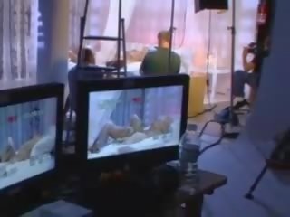 Cô gái tóc vàng babes brooke mỷ nhân và monica tình trạng lộn xộn niềm vui của họ mưa pussies