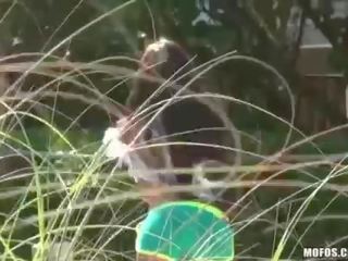大 屁股 gf rahyndee 性交 在 比基尼泳裝 頂部